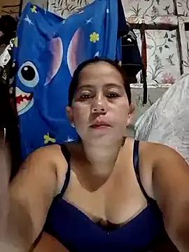 naughty_kween from StripChat is Freechat
