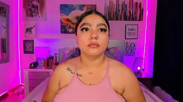 NaughtyAnaa from StripChat is Freechat