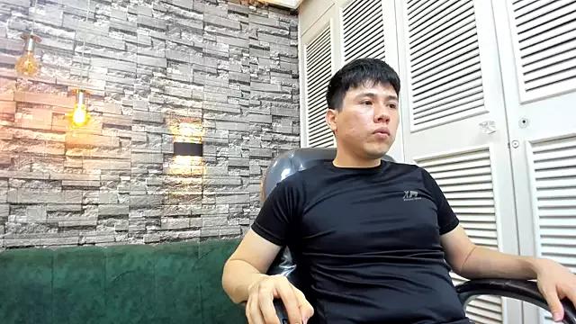 Nick_Wolff from StripChat is Freechat