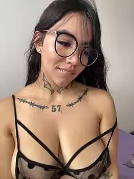 Nickiiiii from StripChat is Freechat