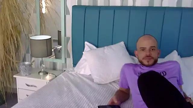 nickolaywolf from StripChat is Freechat