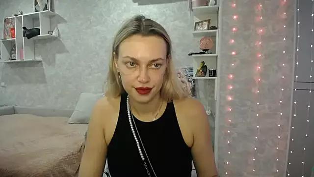 NickyAdamidi from StripChat is Freechat