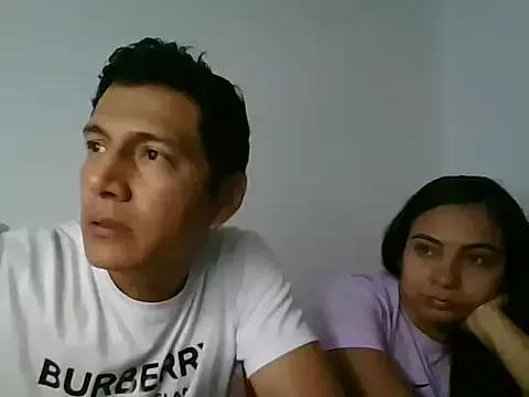 nicol_james from StripChat is Freechat