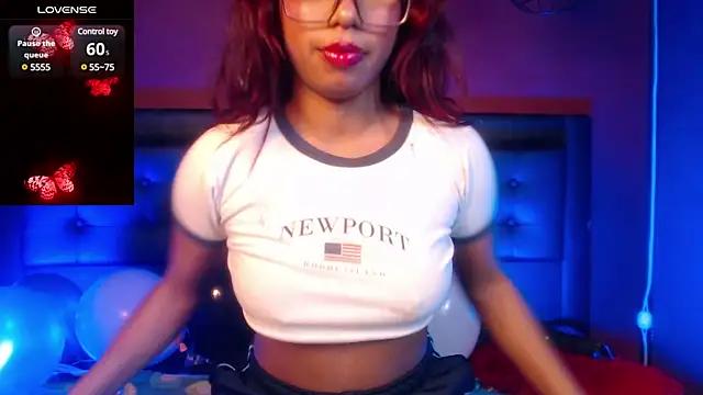 Nicole_Brown1126 from StripChat is Freechat