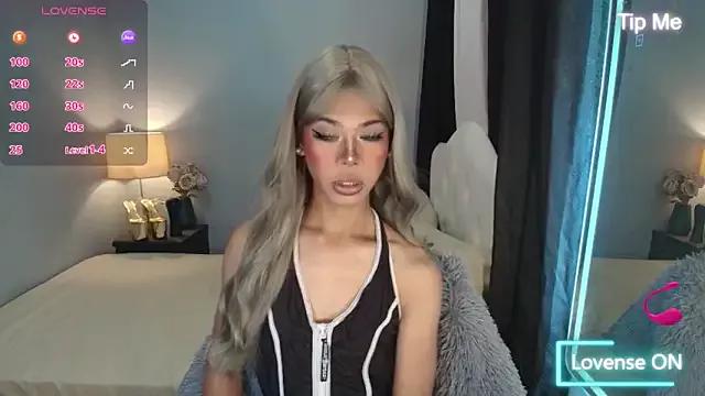 NicoleAshleyxxx from StripChat is Freechat