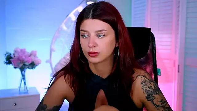 Check-out our cam rooms range and converse on a personal level with our delicious livecams streamers, showing off their spicy curves and toys.