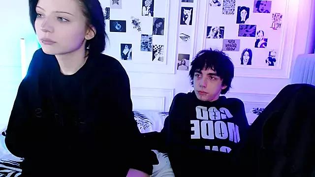 Check-out our cam rooms range and converse on a personal level with our delicious livecams streamers, showing off their spicy curves and toys.