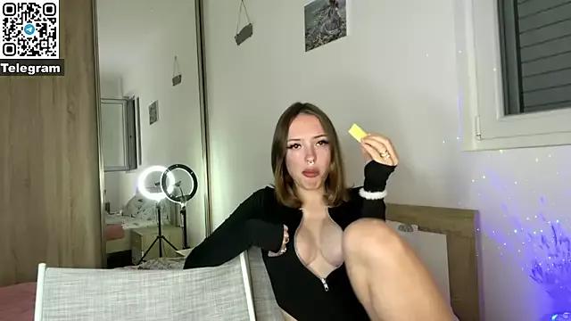 Check-out our cam rooms range and converse on a personal level with our delicious livecams streamers, showing off their spicy curves and toys.