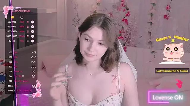 Nika_Whiter from StripChat is Freechat