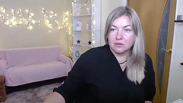 NikaSkylink from StripChat is Freechat