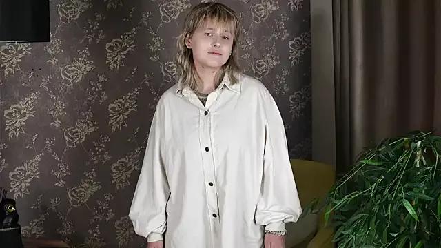 NikiHiley from StripChat is Freechat