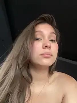 Nikii__ from StripChat is Freechat