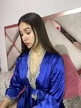 Nikii__ from StripChat is Freechat