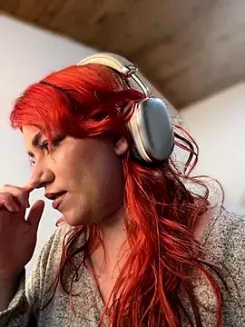 Nikki_Nyx from StripChat is Freechat