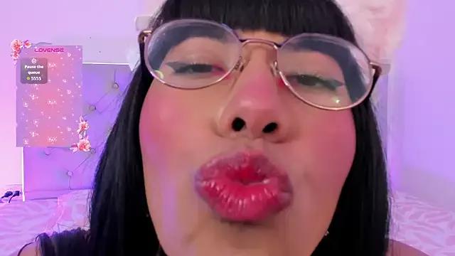 Nina_fox_0691 from StripChat is Freechat