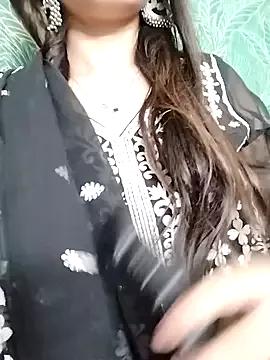 Noor_Darliing from StripChat is Freechat