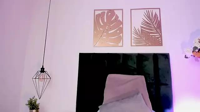 NoraDasilva from StripChat is Freechat
