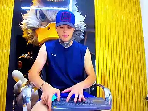 Oliver_Magic from StripChat is Freechat