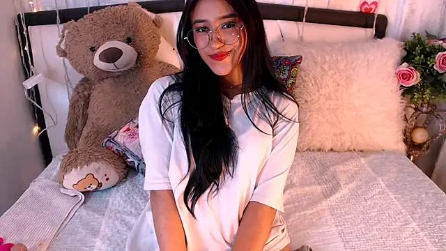 Check-out our cam rooms range and converse on a personal level with our delicious livecams streamers, showing off their spicy curves and toys.