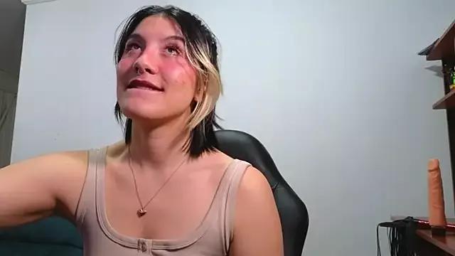 Olivia_Young from StripChat is Freechat
