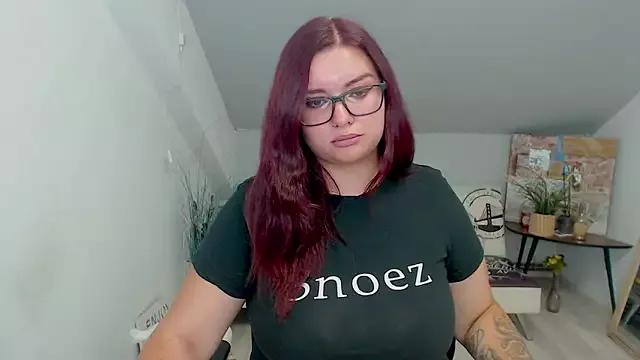 OliviaMyllers from StripChat is Freechat
