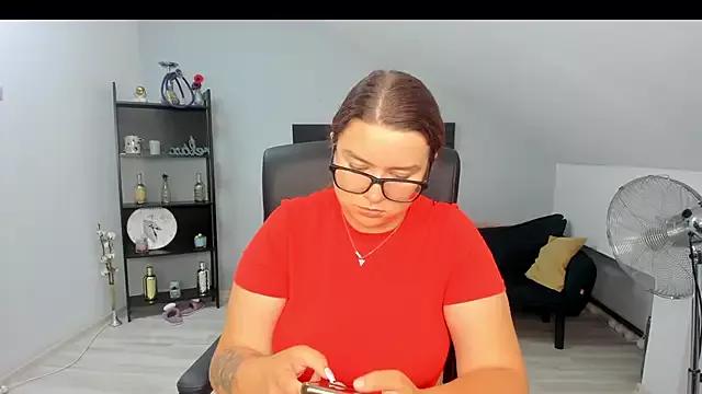 OliviaMyllers from StripChat is Freechat