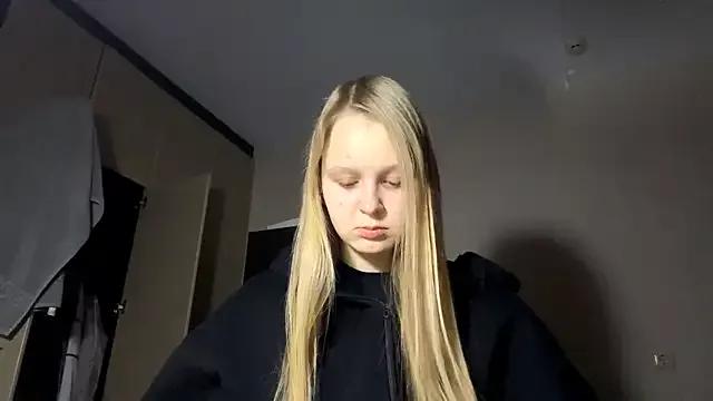 PaulitaSolow from StripChat is Freechat