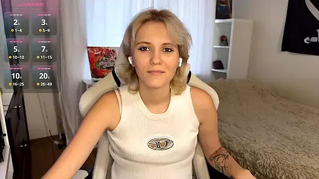 PearlineCallison from StripChat is Freechat