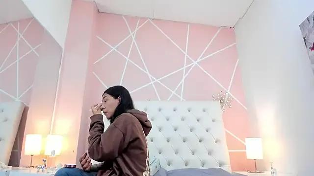 Perla_Giraldo from StripChat is Freechat