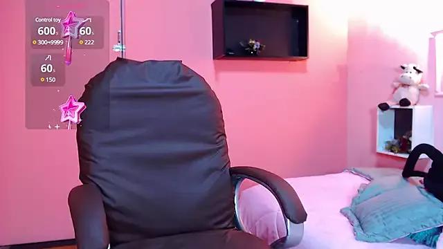 Petite_Hairy from StripChat is Freechat