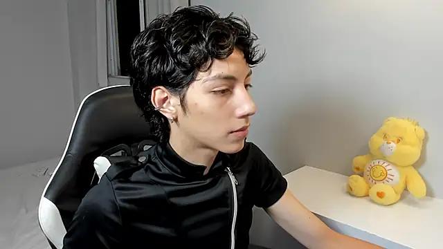 philipe_moonlight_ from StripChat is Freechat
