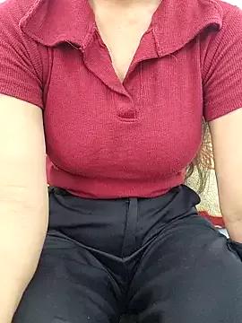 Pinki_05 from StripChat is Freechat