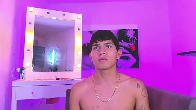 Play_boys_Hot from StripChat is Freechat