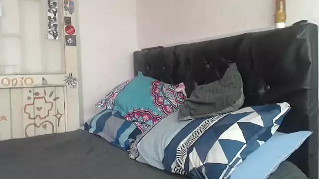playfulboys_ from StripChat is Freechat