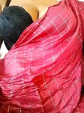 Ponds_beauty from StripChat is Freechat