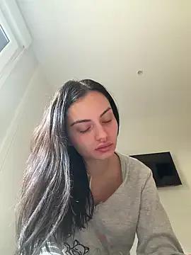 prettylittlefooxy from StripChat is Freechat