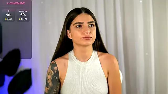 PureEllie from StripChat is Freechat