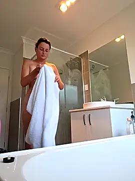 Pussy69Kat from StripChat is Freechat