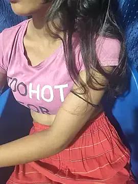 Queen-girs from StripChat is Freechat