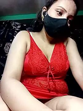 Queen-pari from StripChat is Freechat