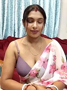 Photos of Queen_Dolly from StripChat is Freechat