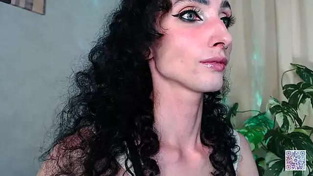 Queen_of_tease from StripChat is Freechat
