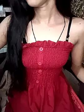Queen_Pooja7 from StripChat is Freechat
