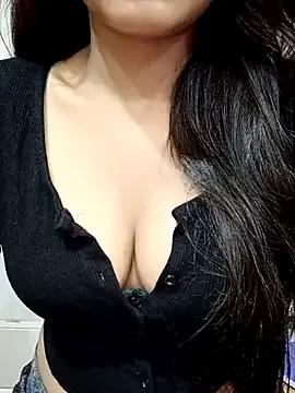 Queen_shakhi from StripChat is Freechat