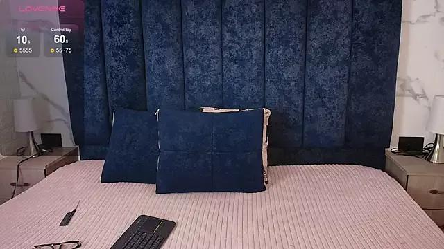 railey_rosse_ from StripChat is Freechat