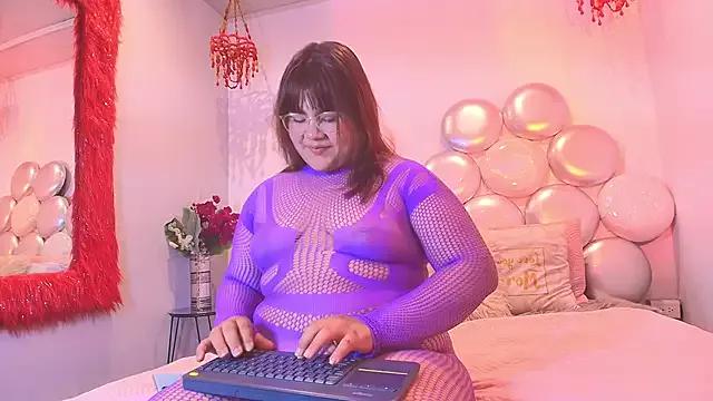 Rebeca_jackson from StripChat is Freechat