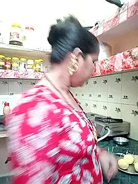 reemacouple007 from StripChat is Freechat