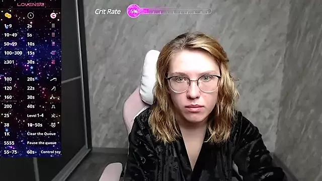 Reginasmilee from StripChat is Freechat
