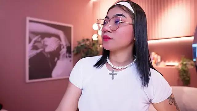 Roma_hells from StripChat is Freechat
