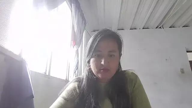 RosaPretty from StripChat is Freechat